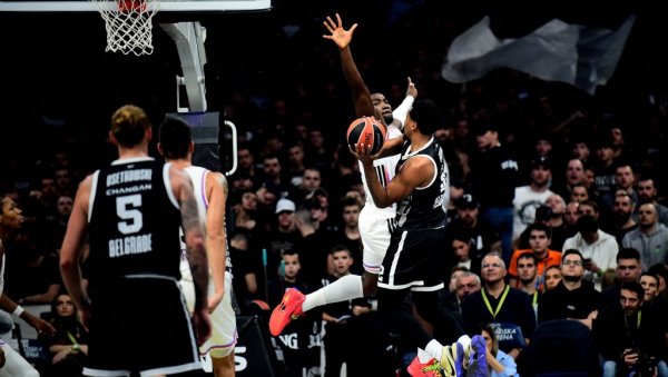 ПАРИЗ ШОКИРАО ПАРТИЗАН У АРЕНИ: Црно-бели доживели трећи пораз у Евролиги