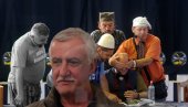 GLUMAC UMRO U 68. GODINI: Problem sa šećerom, pa komplikacija sa plućima - poslednje dane proveo u bolnici! Babović se oprostio od Čolića