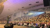 ДРУГИ КОНЦЕРТ ЗА ГОДИНУ ДАНА: Драгана Мирковић у Подгорици приредила спектакл и послала поруку хуманости (ФОТО)