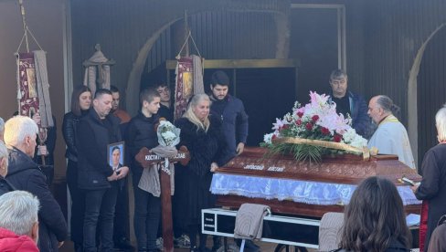 JUGOSLAV KOSTIĆ ISPRAĆEN NA VEČNI POČINAK Sahranjen veliki borac protiv separatizma: Bio je veliki u svojoj tišini i jednostavnosti JUGOSLAV KOSTIĆ ISPRAĆEN NA VEČNI POČINAK Sahranjen veliki borac protiv separatizma: Bio je veliki u svojoj tišini i jednostavnosti