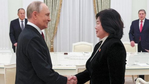 SVE IDE PO PLANU, NA NAJBOLJI MOGUĆI NAČIN: Putin se sastao sa ministarskom spoljnih poslova Severne Koreje SVE IDE PO PLANU, NA NAJBOLJI MOGUĆI NAČIN: Putin se sastao sa ministarskom spoljnih poslova Severne Koreje