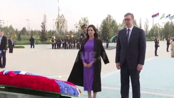 ВУЧИЋ ПОЛОЖИО ВЕНАЦ НА СПОМЕНИК НЕЗАВИСНОСТИ У ТАШКЕНТУ: Следи састанак за председником Узбекистана ВУЧИЋ ПОЛОЖИО ВЕНАЦ НА СПОМЕНИК НЕЗАВИСНОСТИ У ТАШКЕНТУ: Следи састанак за председником Узбекистана