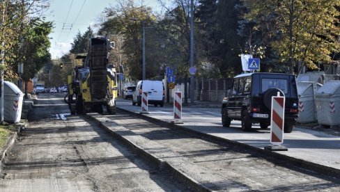 PUTARI RADE DO 14. NOVEMBRA: Započela i druga faza sanacije dela Ulice Neznanog junaka