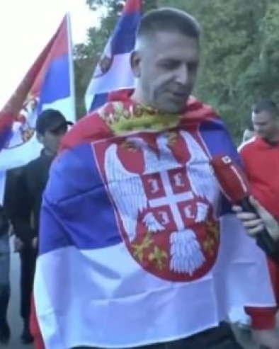 ИМАМО САМО ЈЕДНОГ ПРЕДСЕДНИКА КОЈИ НИКАДА НЕ ОДУСТАЈЕ ОД НАС Погледајте како колона Срба с КиМ иде пут Новог Сада (ВИДЕО) ИМАМО САМО ЈЕДНОГ ПРЕДСЕДНИКА КОЈИ НИКАДА НЕ ОДУСТАЈЕ ОД НАС Погледајте како колона Срба с КиМ иде пут Новог Сада (ВИДЕО)