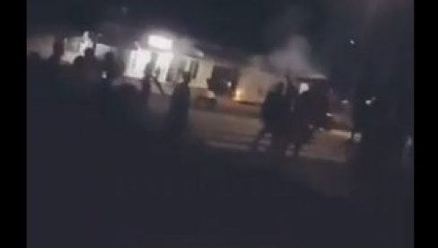 VOJSKA NA ULICAMA, IZBORI ZAVRŠENI RASPOREĐIVANJEM TRUPA: Demonstranti se pobunili, uveden policijski čas zbog haosa u Tanzaniji (VIDEO) VOJSKA NA ULICAMA, IZBORI ZAVRŠENI RASPOREĐIVANJEM TRUPA: Demonstranti se pobunili, uveden policijski čas zbog haosa u Tanzaniji (VIDEO)