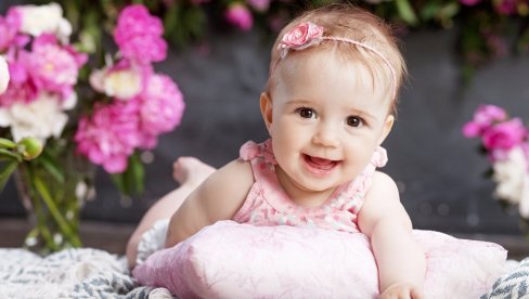 NAJSREĆNIJA SRPSKA IMENA ZA DECU: Imaju moćna značenja NAJSREĆNIJA SRPSKA IMENA ZA DECU: Imaju moćna značenja