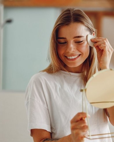 ТРЕТМАН ЛИЦА ЛЕДЕНОМ ВОДОМ ЈЕ ПОСТАО ВИРАЛАН, а ево шта о њему мисле дерматолози ТРЕТМАН ЛИЦА ЛЕДЕНОМ ВОДОМ ЈЕ ПОСТАО ВИРАЛАН, а ево шта о њему мисле дерматолози