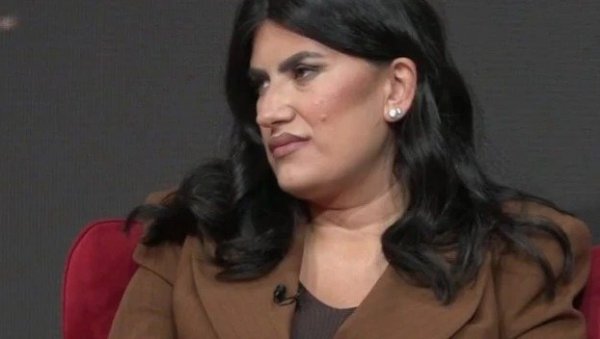 ЈЕДНА КАРИКАТУРА СЕ ПОРЕДИ СА ПРЕДСЕДНИКОМ ВУЧИЋЕМ Дина Вучинић: Службе су радиле свој посао, хвала им на томе! ЈЕДНА КАРИКАТУРА СЕ ПОРЕДИ СА ПРЕДСЕДНИКОМ ВУЧИЋЕМ Дина Вучинић: Службе су радиле свој посао, хвала им на томе!