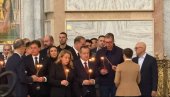 ВУЧИЋ У ХРАМУ СВЕТОГ САВЕ: Председник на помену за настрадале у паду надстрешнице у Новом Саду