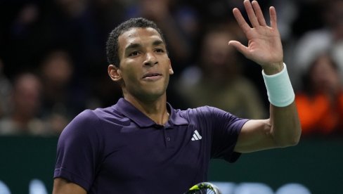 ЈОШ КОРАК ДО ТИТУЛЕ: Оже-Алијасим први финалиста Париза! ЈОШ КОРАК ДО ТИТУЛЕ: Оже-Алијасим први финалиста Париза!