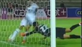 KAKO!? Ovo je najveći promašaj u istoriji fudbala (VIDEO)