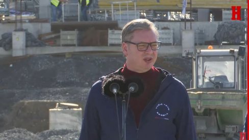 MOJE IZVINJENJE JE BILO POTPUNO ISKRENO Vučić: Izvinjenje se spojavilo kao rezultat potrebe da utičem na promenu atmosfere u društvu MOJE IZVINJENJE JE BILO POTPUNO ISKRENO Vučić: Izvinjenje se spojavilo kao rezultat potrebe da utičem na promenu atmosfere u društvu