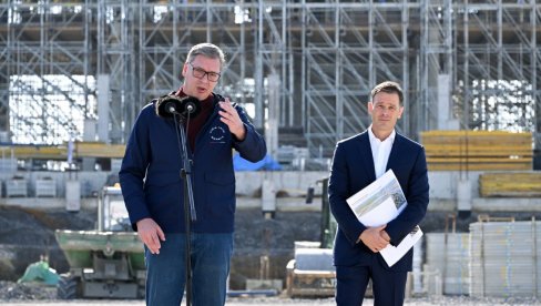 МОЈЕ ИЗВИЊЕЊЕ ЈЕ БИЛО ПОТПУНО ИСКРЕНО Вучић: Поносан сам како смо обележили јучерашњи дан, неки су ишли у цркву, неки држали минут ћутања