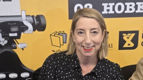 BOMBARDOVANI LOŠIM VESTIMA I PROPAGANDOM: Među gostima izdavača, na sajmu knjiga bila i škotska spisateljica DŽeni Kolgan