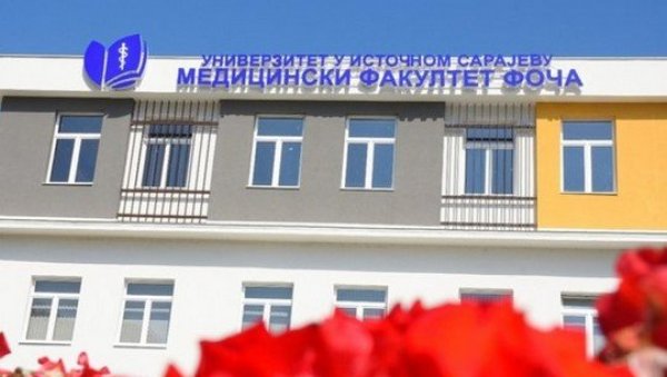 УЗБУНА У СРПСКОЈ: Откривен тифус у Фочи, заражена студенткиња Медицинског факултета (ФОТО)