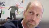 ПРИНЦ ВИЛИЈАМ ИГРАО ОДБОЈКУ НА ПЕСКУ: Противнике замолио да обрате пажњу на једну битну ствар (ФОТО)