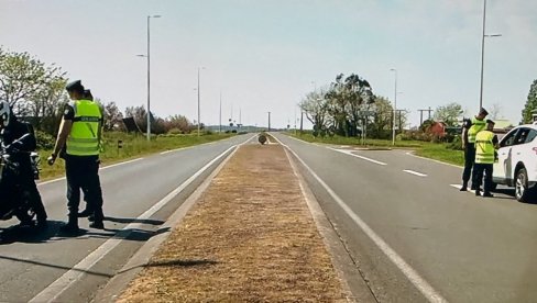 FRANCUSKA U ŠOKU Napadača zaustavili žandarmi: Odbio da se preda - pokušao da zapali automobil