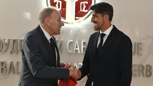 DRAGAN DŽAJIĆ PECNUO PIKSIJA! Veljko Paunović potpisao ugovor do 2030. godine, a predsednik FSS-a poručio: Bićemo bolji nego do sada!