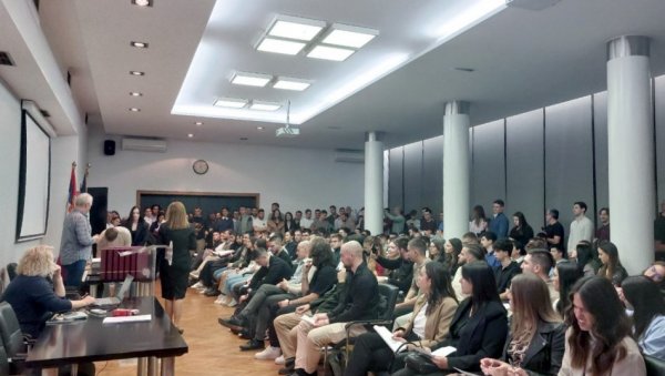 ПРОМОЦИЈА НОВИХ ИНЖЕЊЕРА: На Машинском факултету уручене диполоме за  254 академца