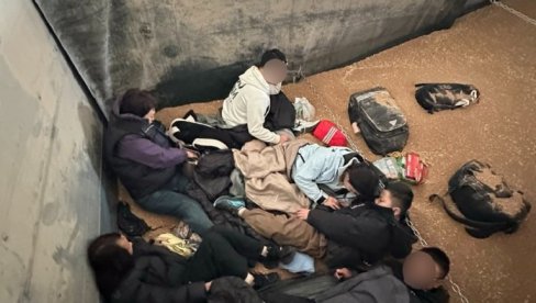 U TOVARU PŠENICE ŠEST MIGRANATA, MEĐU NJIMA I DETE: Na graničnom prelazu Šid sprečen pokušaj ilegalnog prelaska granice