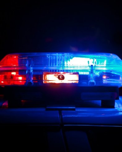 ПУТНИЧКИ АУТОБУС УПАО У РЕКУ, НАЈМАЊЕ 20 МРТВИХ: Из потопљеног возила извлачили тела деце