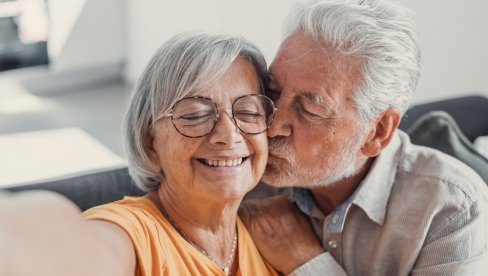 3 PRAVILA MIHAILA LABKOVSKOG PROTIV SAMOĆE: Ruski psiholog tvrdi - ako ne želite da budete sami u starosti, OVO MORATE DA PRIHVATITE