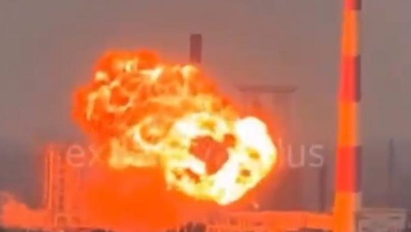 РУСИЈА МОБИЛИШЕ РЕЗЕРВИСТЕ ДА ЗАШТИТЕ РАФИНЕРИЈЕ: Огласи за регрутацију широм земље, ево шта ће им бити задаци