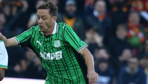 PETARDA GLAVNOG KANDIDATA ZA SKUDETO: Inter samleo Sasuolo, Nemanja Matić pocrveneo