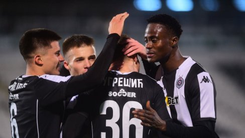 MI SMO USPAVANI DIV, DRUGO MESTO NA TABELI NIJE OPCIJA! Prvo obraćanje novog trenera Partizana od kad je stigao u klub