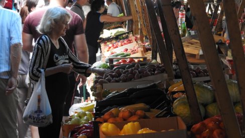 KUPUS DVOSTRUKO JEFTINIJI NEGO LANE: Zimnica za malo para