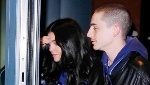 KAJLI DŽENER NAPRAVILA HAOS ZBOG TRAČA KOJI KRUŽI MREŽAMA: Čim su javili da ju je – tim rečima – šutnuo, požurila je da svima začepi usta!