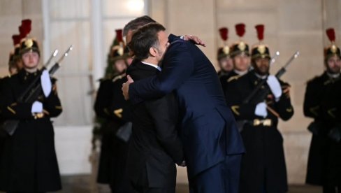 SRDAČAN POZDRAV DVOJICE LIDERA: Ovako je Markon dočekao Vučića (VIDEO)