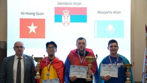 СРБИН ПРВАК СВЕТА У ШАХУ! Дејан Јаковљевић освојио аматерски шампионат планете! (ФОТО)