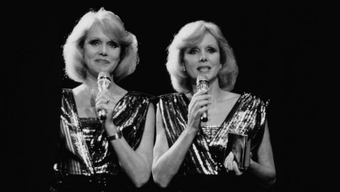 UMRLE PEVAČICE: Bliznakinje zajedno nađene mrtve u stanu - oglasila se policija Nemačke