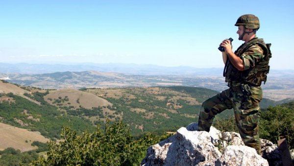 ПОКУШАЈИ ДА СЕ БЕОГРАД УВУЧЕ У РАТ: Анализа Новости - Зашто албански екстремисти све чешће нападају српску војску и села у КЗБ