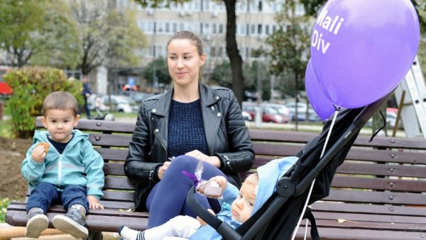 СНАГОМ ДИВОВА ПАЛЧИЋИ ИЗРАСТУ У ВЕЛИКЕ ЉУДЕ: У Србији значајно смањена смртност превремено рођене деце, са 12 на 2,54 одсто