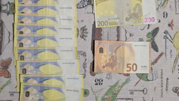 РАТ НА БЛИСКОМ ИСТОКУ ЋЕ УТИЦАТИ НА БАНКАРСКЕ УСЛУГЕ?! Рата за стан може да скочи - Ево и колико