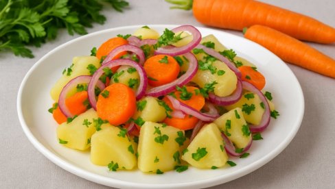 ŠARENA KROMPIR SALATA: Recept za osvežavajuću salatu