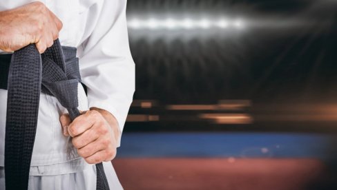 ЗВЕЗДА У ПОЛУФИНАЛУ ЛИГЕ ШАМПИОНА: Црвено-вели без проблема против Италијана