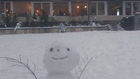 SVE HLADNIJI DANI: U Srbiji danas sneg nastavlja da pada