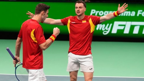 ШПАНИЈА БОЉА ОД НЕМАЧКЕ: Дублови решили победника, фурија са Италијом за трофеј Дејвис купа