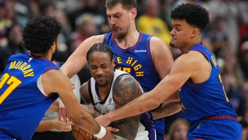KAKAV ŠOK! Nikola Jokić ne može da veruje šta je Denver doživeo protiv Kingsa(VIDEO)