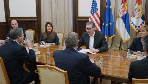 Вучић се састао са конгресменима САД, Мајком Тарнером и Доналдом Норкросом