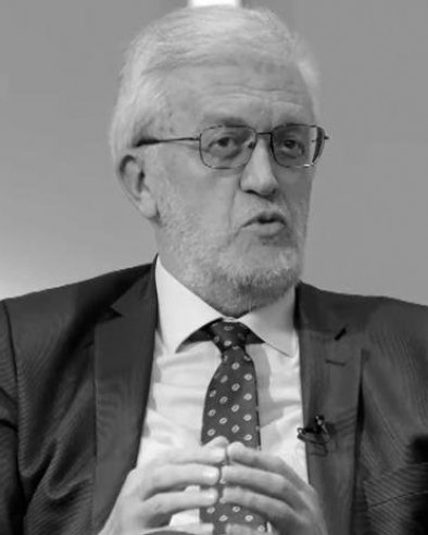 АУТОМОБИЛ СЛЕТЕО СА ПУТА: Погинуо Божидар Шундић