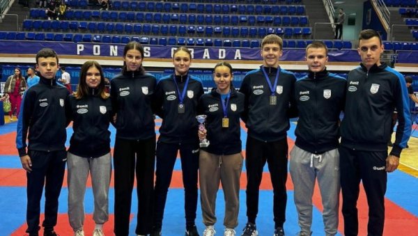 ŠEST MEDALJA ЗА КАРАТИСТЕ ИЗ ЗРЕЊАНИНА: Они су показали квалитет на турниру Трофеј Бара