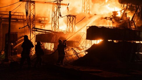 УКРАЈИНА БЕЗ СТРУЈЕ: Власти издале драматично упозорење - Велики бонуси за раднике који буду поправљали кварове