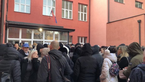 КУРТИ ПОЈАЧАВА ПРИТИСАК НА СРБЕ: Уочи понављања избора на КиМ 28. децембра Приштина спрема нове манипулације и провокације