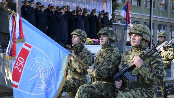 СКУПШТИНА УСВОЈИЛА: Измене Закона о Војсци Србије и Закон о војном образовању