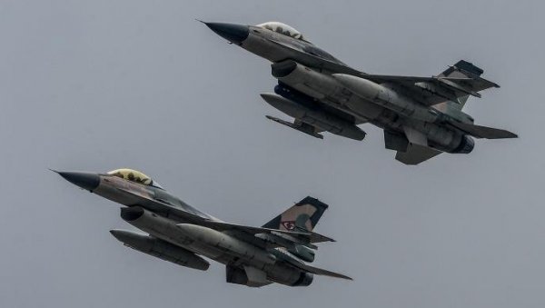 ВЕЛИКО УПОЗОРЕЊЕ АМЕРИКЕ! Свет стрепи од новог рата, авио-компаније масовно отказују летове