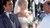 ТОРТА ОД ДВА МЕТРА И ХАЉИНА КАО ИЗ БАЈКЕ: Детаљи романтичног венчања ћерке Мелани Грифит и Антонија Бандераса (ФОТО)